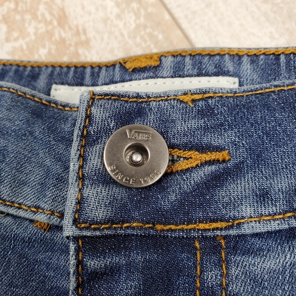 Vans Boyfriend Cuff Shorts - Picture 3 of 7